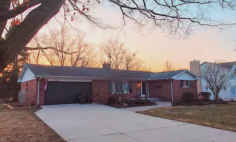 3764 Hi Villa, Lake Orion, MI 48360