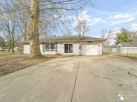 3658 Judy, Lambertville, MI 48144