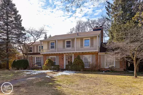Exterior - 161 Stephens, Grosse Pointe Farms, MI 48236 photo 2 of 16