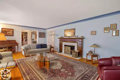 Living - 161 Stephens, Grosse Pointe Farms, MI 48236 photo 3 of 7
