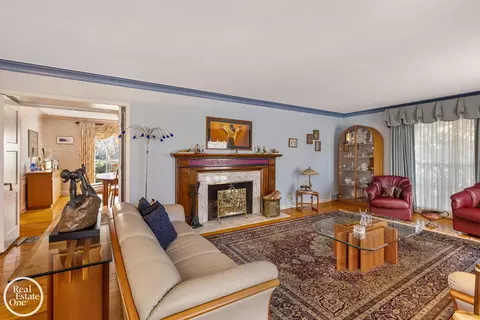 Living - 161 Stephens, Grosse Pointe Farms, MI 48236 photo 1 of 7
