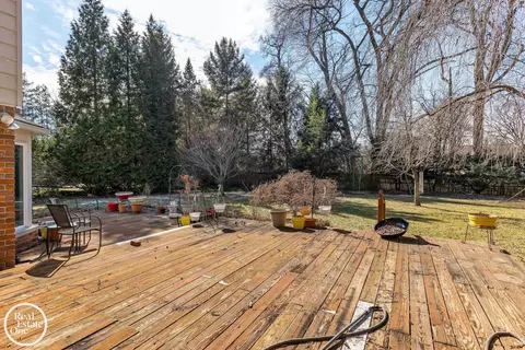 Exterior - 161 Stephens, Grosse Pointe Farms, MI 48236 photo 9 of 16