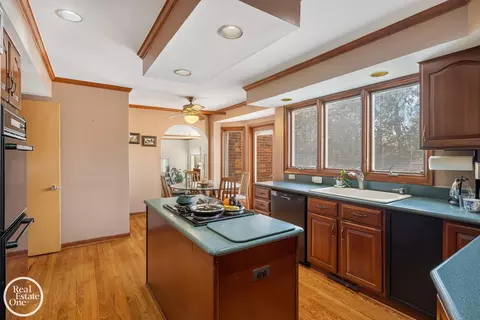 Kitchen - 161 Stephens, Grosse Pointe Farms, MI 48236 photo 3 of 3