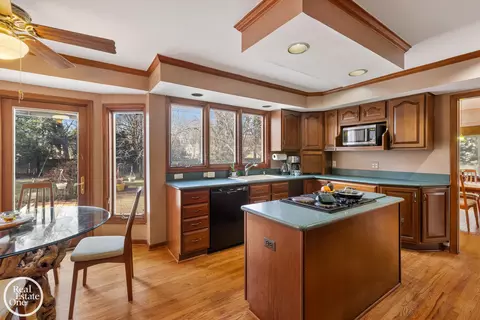 Kitchen - 161 Stephens, Grosse Pointe Farms, MI 48236 photo 1 of 3