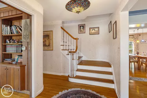 Entry Way - 161 Stephens, Grosse Pointe Farms, MI 48236 photo 2 of 3