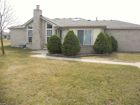 50296 Paradise, Macomb, MI 48044