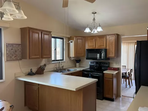 4131 Dickson, Sterling Heights, MI 48310 photo 13
