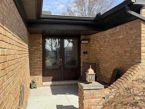 4131 Dickson, Sterling Heights, MI 48310 photo 2