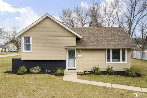 3636 Sussex, Lambertville, MI 48144