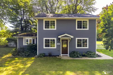 4671 Laplaisance, La Salle, MI 48145