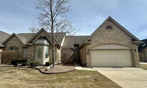 54410 Cambridge, Utica, MI 48315