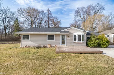 27030 Earl, Harrison Township, MI 48045