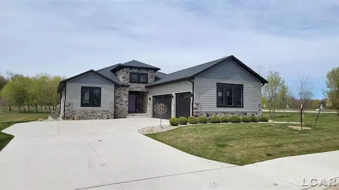 732 Red Ml, Tecumseh, MI 49286 photo 2