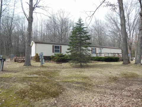 2521 Cherry Grv, Harrison, MI 48625 photo 4