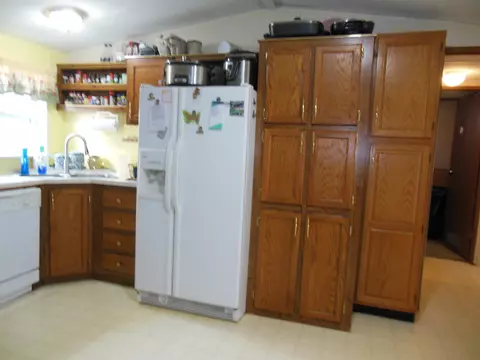2521 Cherry Grv, Harrison, MI 48625 photo 17