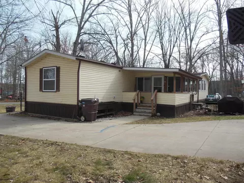 2521 Cherry Grv, Harrison, MI 48625 photo 5