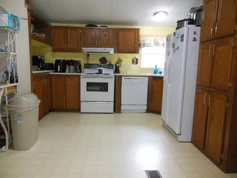 2521 Cherry Grv, Harrison, MI 48625 photo 16