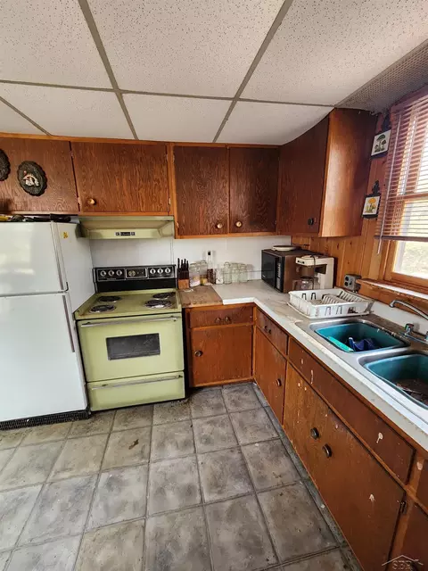 1496 Center, Gladwin, MI 48624 photo 11
