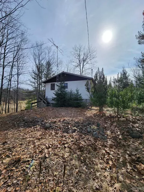 1496 Center, Gladwin, MI 48624 photo 4
