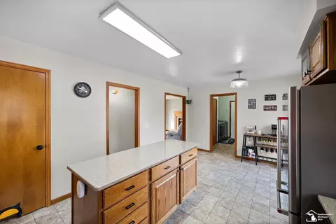 Entry Way - 1100 Donnalee, Monroe, MI 48162 photo 3 of 4