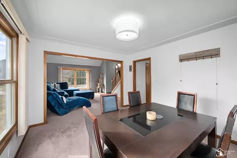 Dining - 1100 Donnalee, Monroe, MI 48162 photo 2 of 2