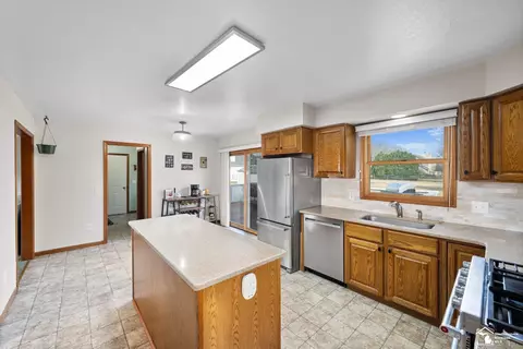 Kitchen - 1100 Donnalee, Monroe, MI 48162 photo 2 of 3