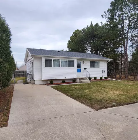 1911 James, Essexville, MI 48732