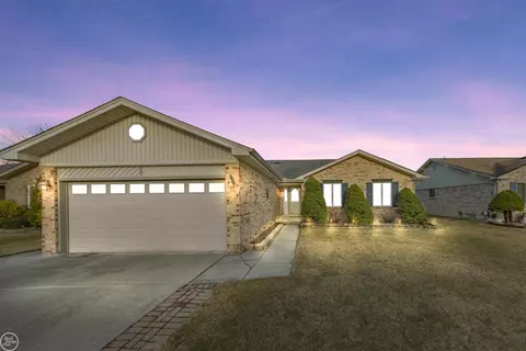 47610 Mt Vesuvius, Macomb, MI 48044