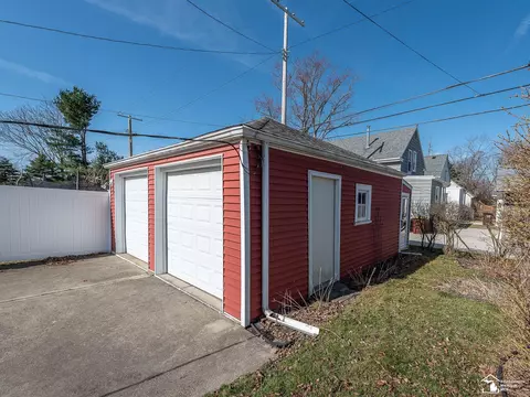 529 Godfroy, Monroe, MI 48162 photo 5