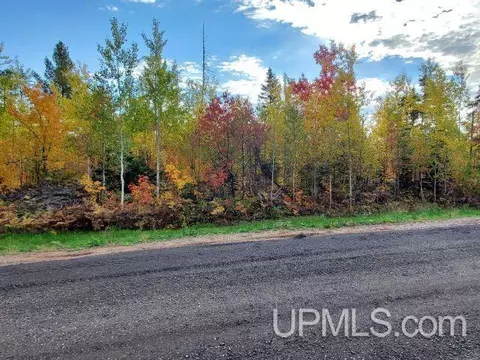 lot Apt 7 North Greenwood, Ishpeming, MI 49849