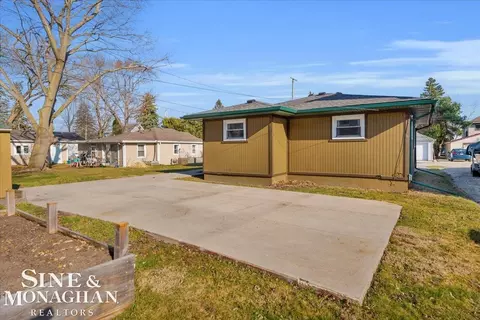 Exterior - 422 Edgewater, Algonac, MI 48001 photo 1 of 4