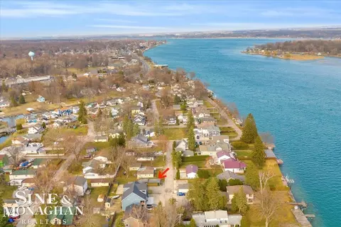 View/Area - 422 Edgewater, Algonac, MI 48001 photo 2 of 3