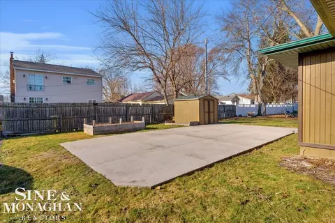Exterior - 422 Edgewater, Algonac, MI 48001 photo 2 of 4