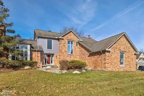 610 Deerfield, Rochester Hills, MI 48309