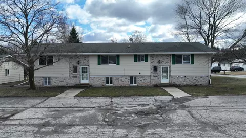 6360 Amanda Dr, Saginaw, MI 48638