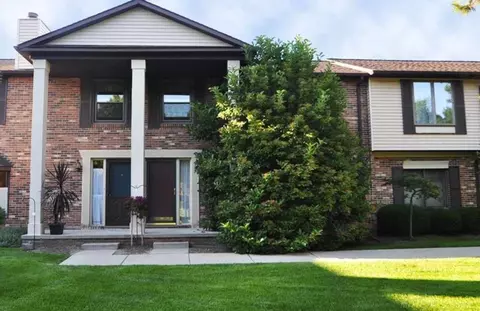 975 Woodlane # 2, Rochester Hills, MI 48307