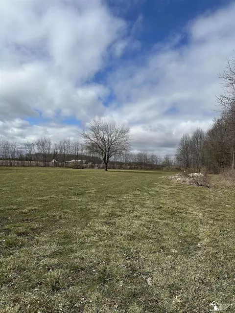 Finzel, Carleton, MI 48117 photo 3