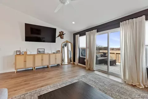Living - 3202 Sutton, Adrian, MI 49221 photo 2 of 5