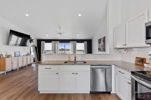 Kitchen - 3202 Sutton, Adrian, MI 49221 photo 4 of 5