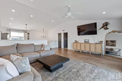 Living - 3202 Sutton, Adrian, MI 49221 photo 4 of 5