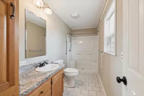 Bath - 3388 Windemere, Monroe, MI 48162 photo 2 of 2