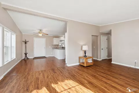 Living - 3388 Windemere, Monroe, MI 48162 photo 2 of 3