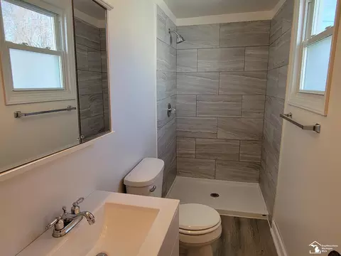 Bath - 3224 Glendale, Monroe, MI 48162 photo 1 of 1