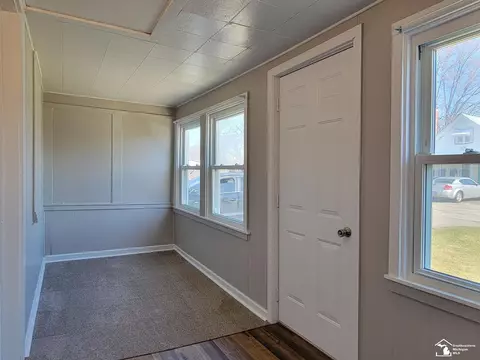 Entry Way - 3224 Glendale, Monroe, MI 48162 photo 1 of 2