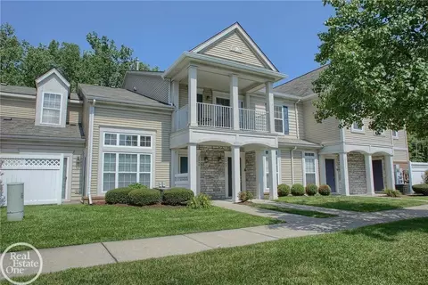 25559 Sun Sail, Harrison Township, MI 48045