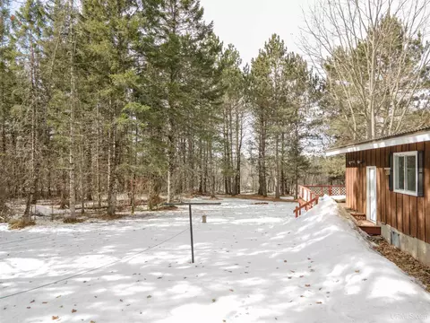 2012 E Pierce, Wakefield, MI 49968 photo 8
