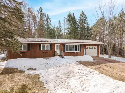 2012 E Pierce, Wakefield, MI 49968