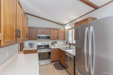 2012 E Pierce, Wakefield, MI 49968 photo 13