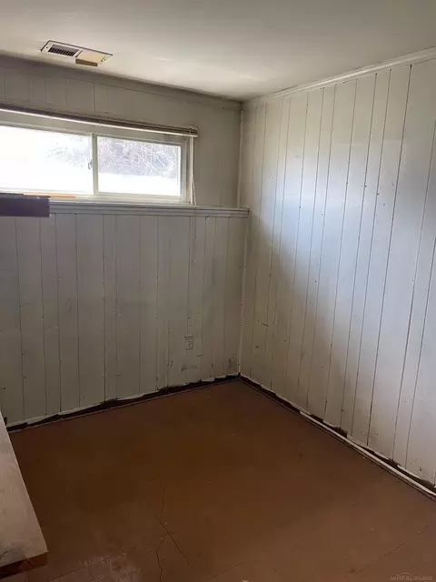 28046 Leroy, Romulus, MI 48174 photo 15
