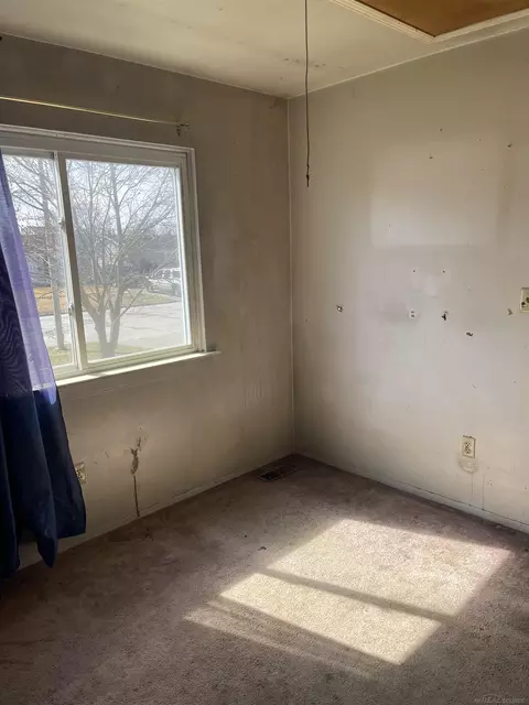 28046 Leroy, Romulus, MI 48174 photo 14
